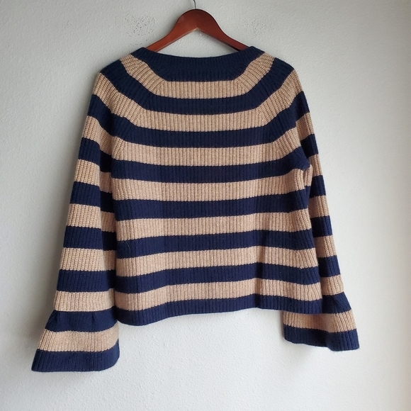 J. Crew Cashmere Ruffle-Sleeve Sweater size L NWT - Picture 5 of 8